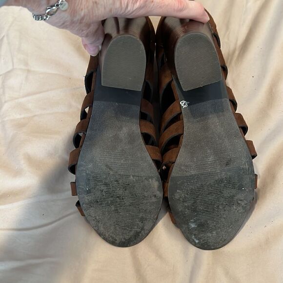 Carlos Santana Polly size 9.5 fabric zip back heeled sandals GUC No box - Picture 16 of 16